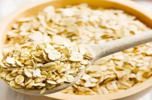 10 Luxurious Oatmeal Face Packs for Glowing Skin