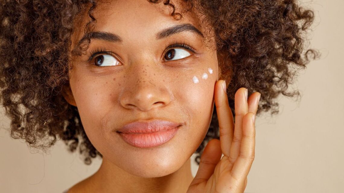 Top 8 Natural Remedies to Treat Dark Spots on Nose